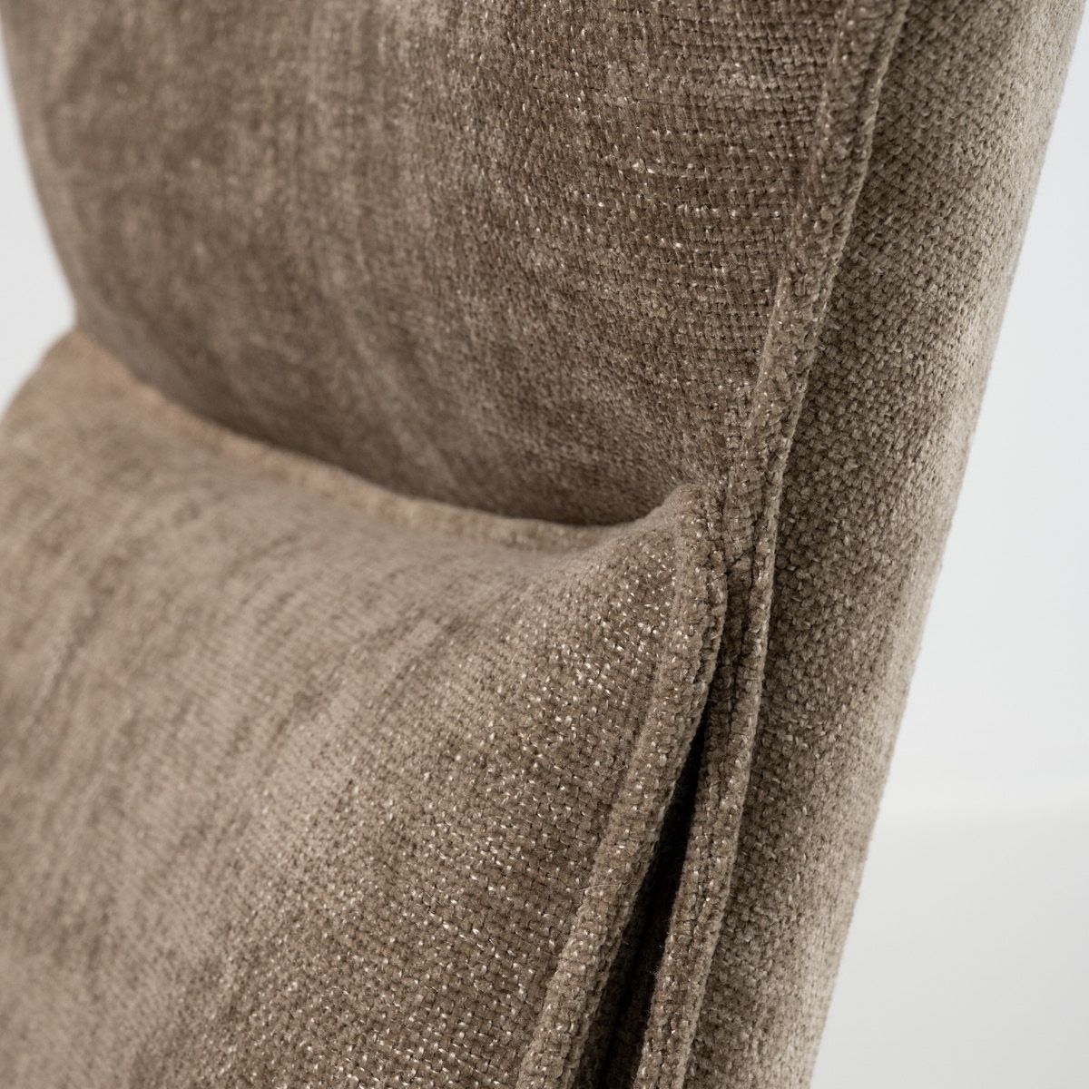 Luca spisestol med sving og vipp (muldvarp)