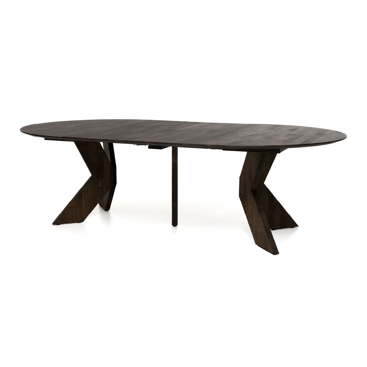 Aspen rundt spisebord ø140 (340) med 4 tilleggsplater røkt heltre eik